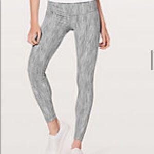 Lululemon/Wunder under Low-Rise Tight 28’’